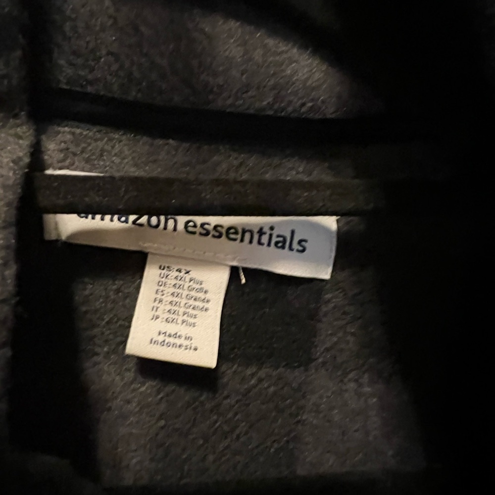 Nwt: Amazon Essentials 4x Fleece Zippered Pocket … - image 3